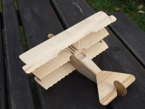 maquette avion bois
