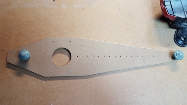 Compas grands rayons