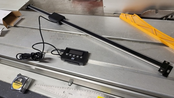 Règle numérique scie à format