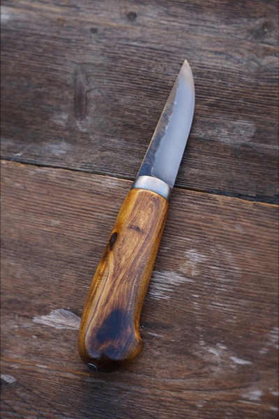 Puukko manche en cytise