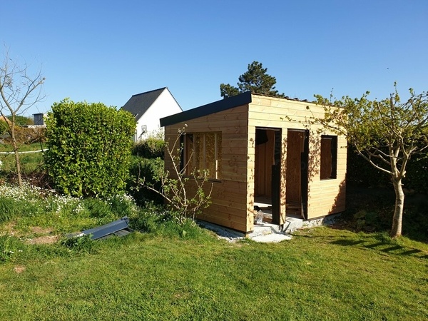 Construction d'un abri de jardin et poulailler