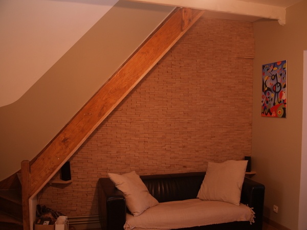 Un mur de briquettes...en bois !