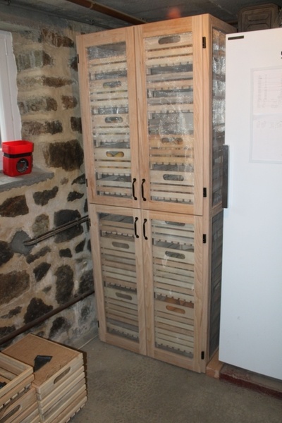 Raté pour les tomates, ca sera des pommes! Un legumier et ses tiroirs cagettes