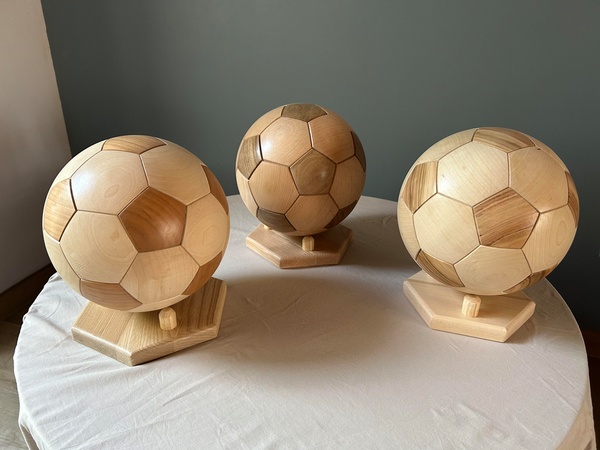 Trio de Ballon en bois massif