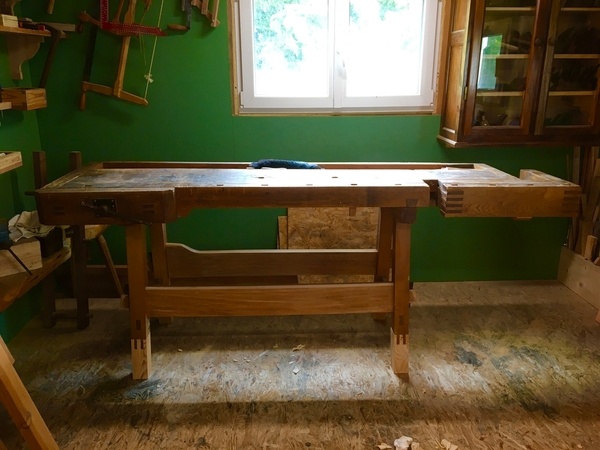 Nouvelles pattes pour mon établi