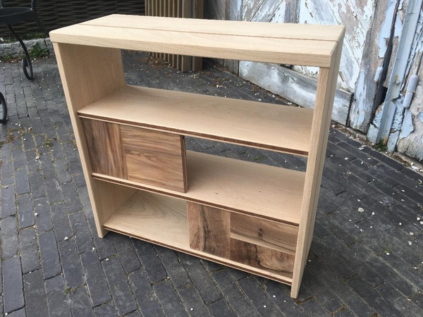 Petit meuble pour les WC