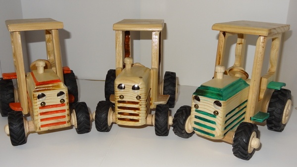 TRACTEUR ET CABINE BOIS