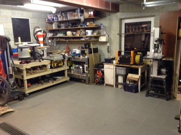 L'atelier d'un adolescent de 16 ans, d'un builtforfun