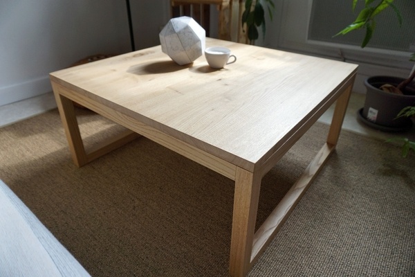 Table basse en châtaignier