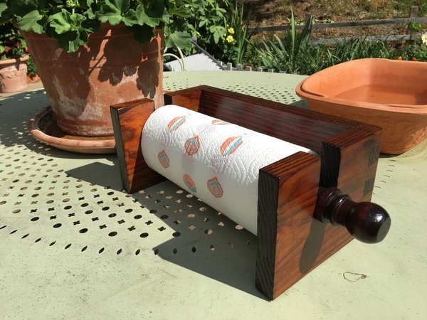 Dérouleur d’essuie tout