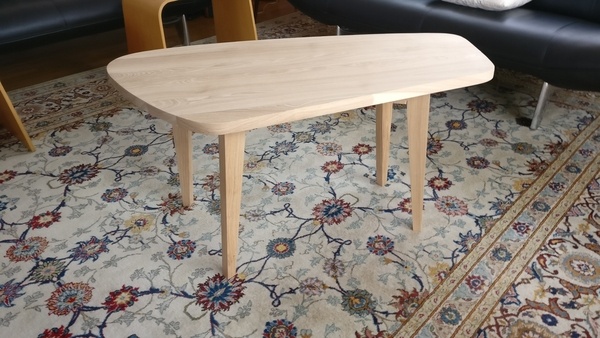 Table basse réalisé en Frêne