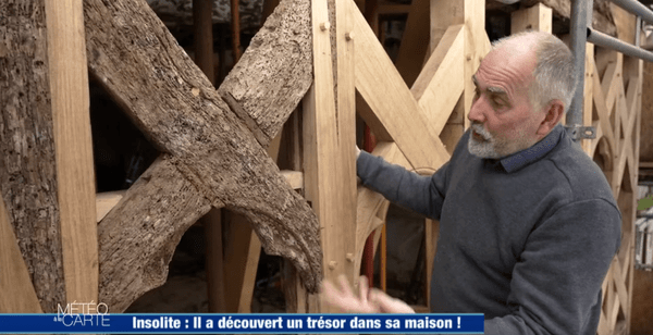 Découverte d'une façade en arcs trilobés du début 15ème à Guingamp