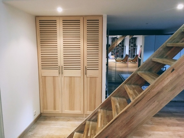 3 portes de placard à persiennes en pin sylvestre