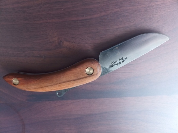 Couteau pliant en mirabellier