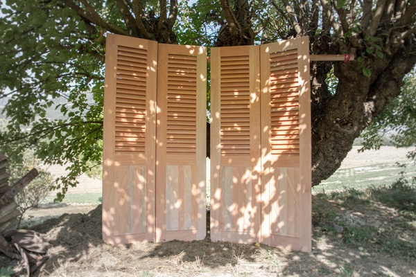 Volets persiennes en bois exotique