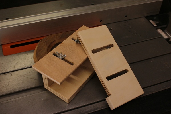 Poussoirs ajustables