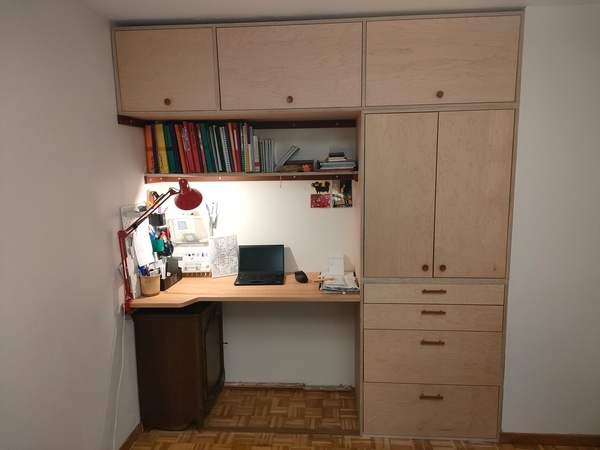 Placard Bureau Coin-TV à la place d'un placard encastré