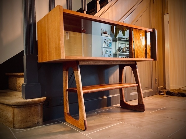 Meuble d'entrée avec pieds traineaux