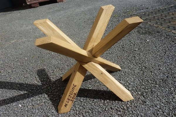 Pietement 4 arêtiers devoyés croisés base rectangulaire