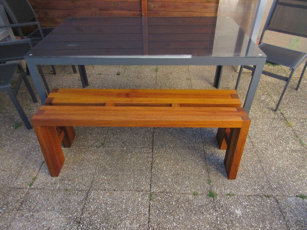 Banc de jardin