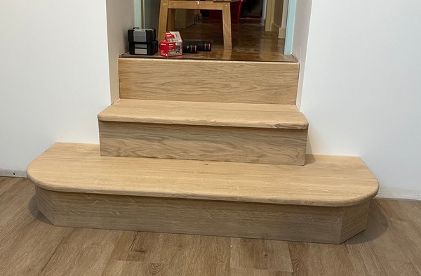 Mini escalier en chêne