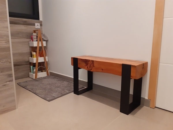 Petit banc de salle de bain métal/bois (résine)