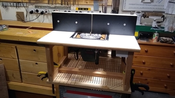 Défonceuse sous table transportable