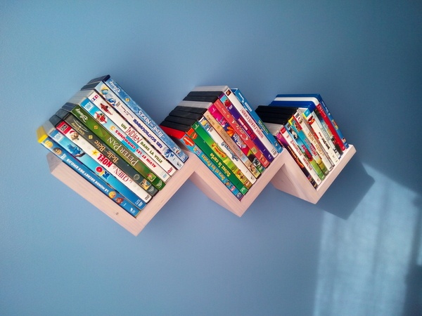 Etagère ZigZag en sapin