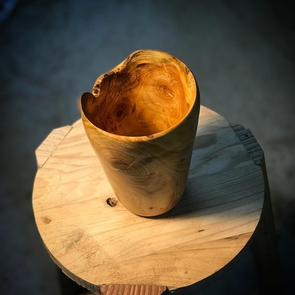 Verre en bois d’abricotier