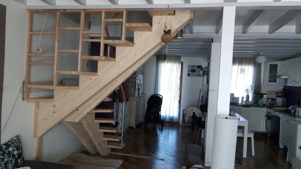 Escalier quart tournant double limon central V2