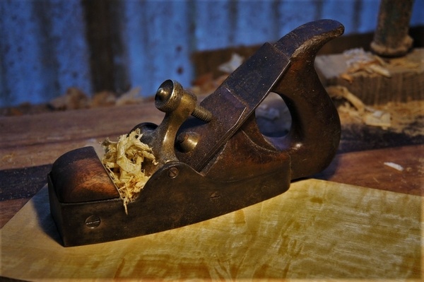 Un "infill plane"  A. Mc Diarmid !