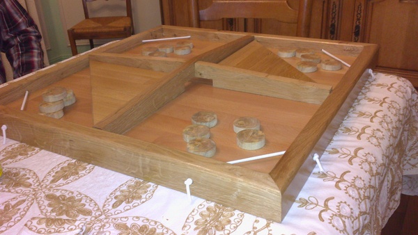 Passe trappe ou table à élastique