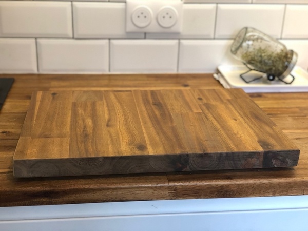 Planche à découper en acacia (50x32cm)