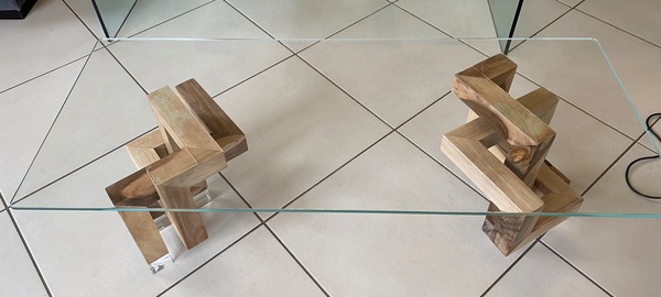 Table basse nœud de Trèfle en noyer