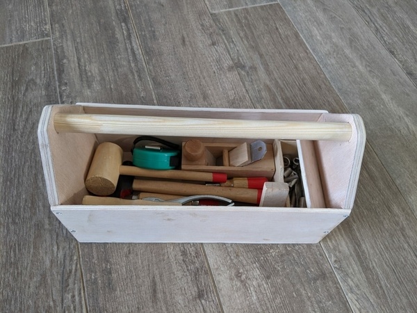 Caisse à outils pour enfant