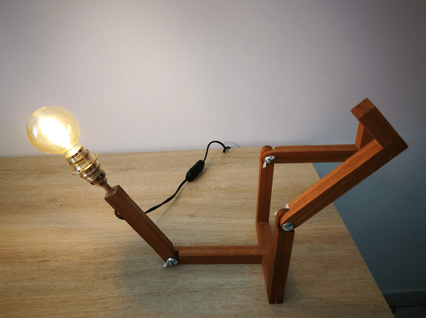 Lampe bois bonhomme articulée