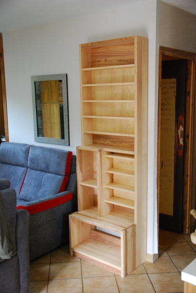 Meuble colonne en frêne massif