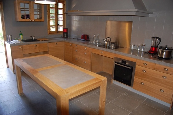 Cuisine chene contemporaine dans un gite de france