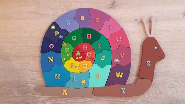 Escargot multi couleurs Abécédaire