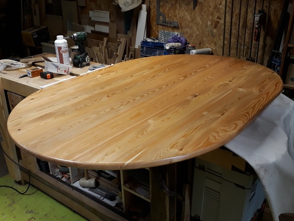 Table en mélèze de pays