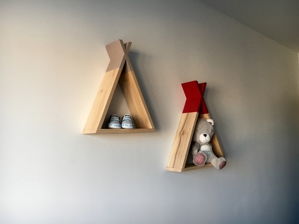 Petites étagères murales tipi