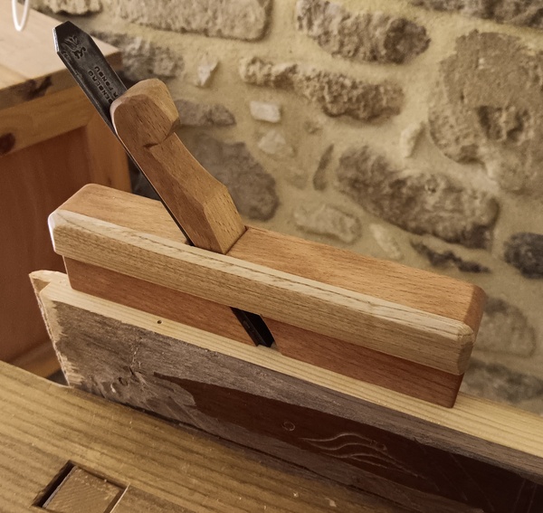 Rabot à moulure