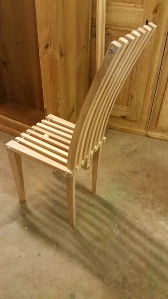 Chaise en frêne et sapin