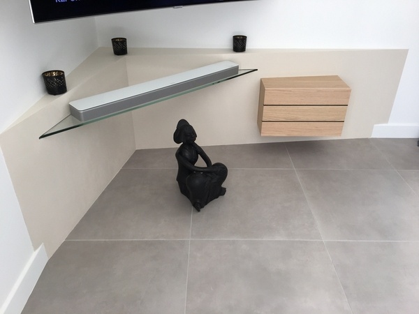 Va faire mourir du MDF sur un mur...