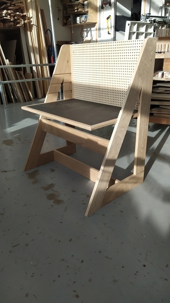 Bureau enfant évolutif, insipration chaise Tripp Trapp de chez Stokke