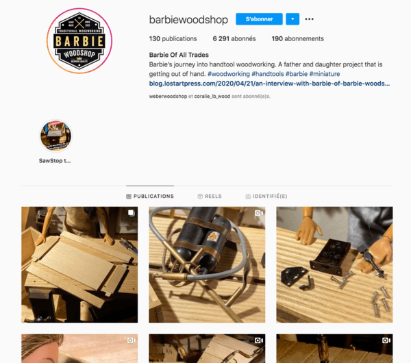 Barbie fait de la menuiserie