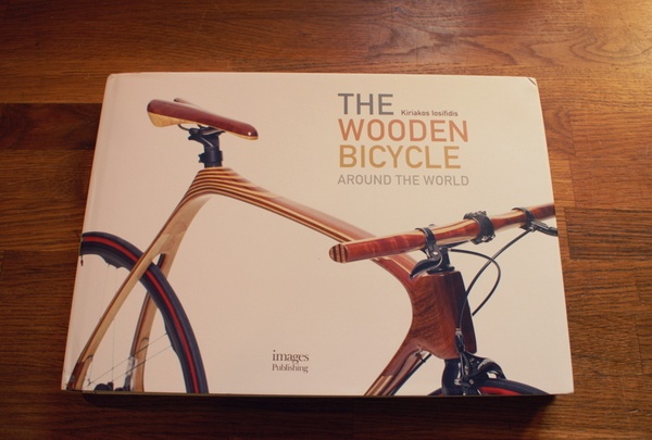 The Wooden Bicycle Around The World par Kiriakos Iosifidis