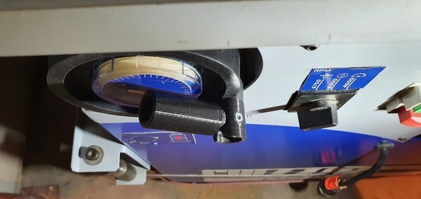 Poignée rétractable pour lurem