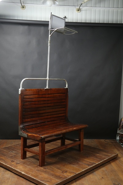 Banc  de metro parisien  debut du 20 eme