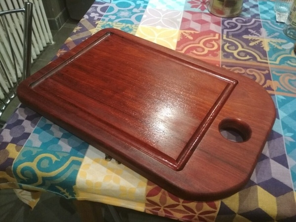 Planche à découper en Padouk